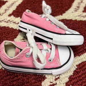 Toddler girls size for converse